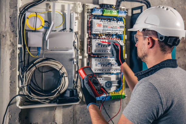 Best Local Electrician Companies  in Livonia, MI